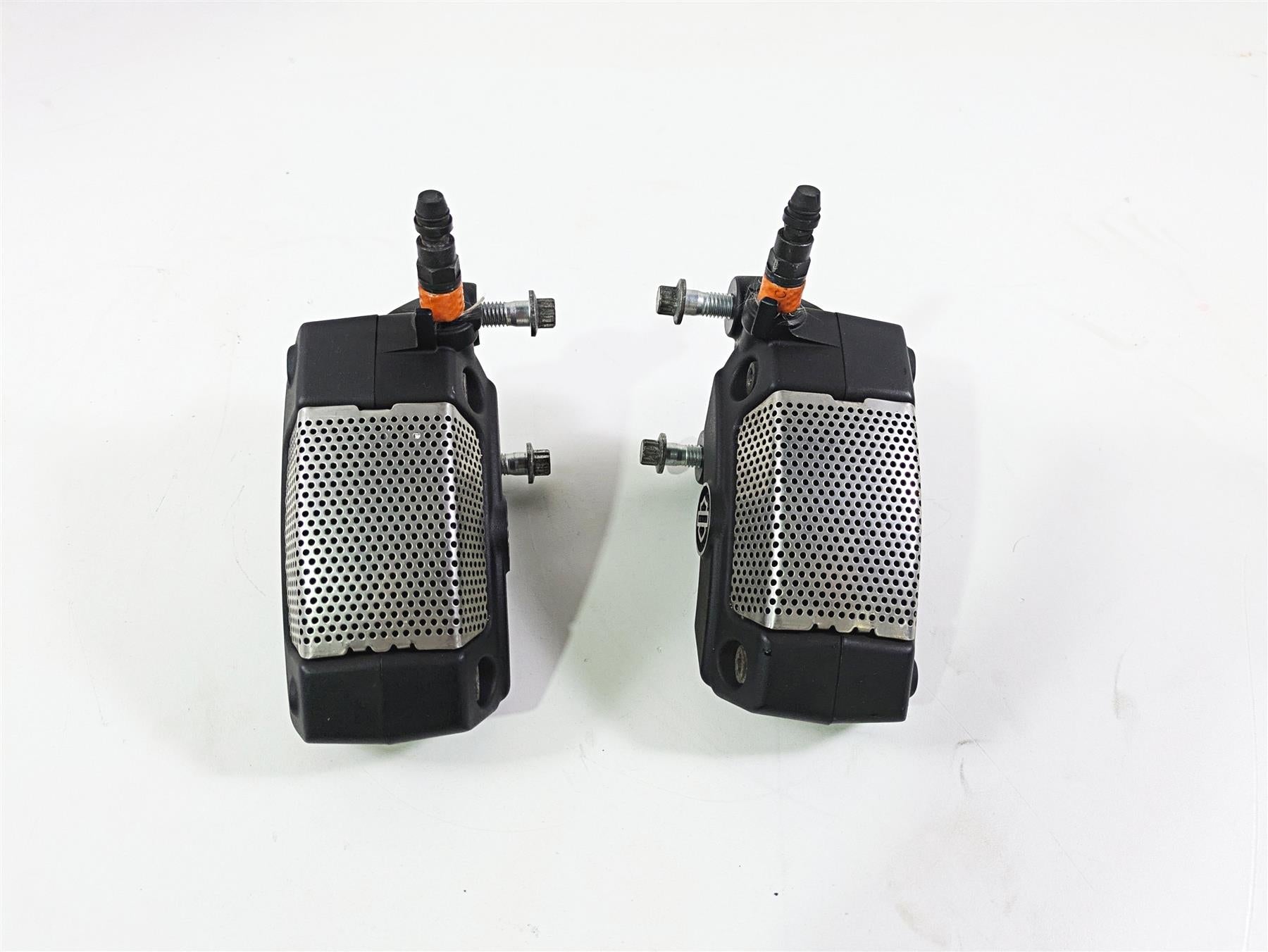 2016 Harley VRSCDX Night Rod Front Brake Caliper Set 44731-08 44732-08 {{ shop.shopifyCountryName }} - Mototech271