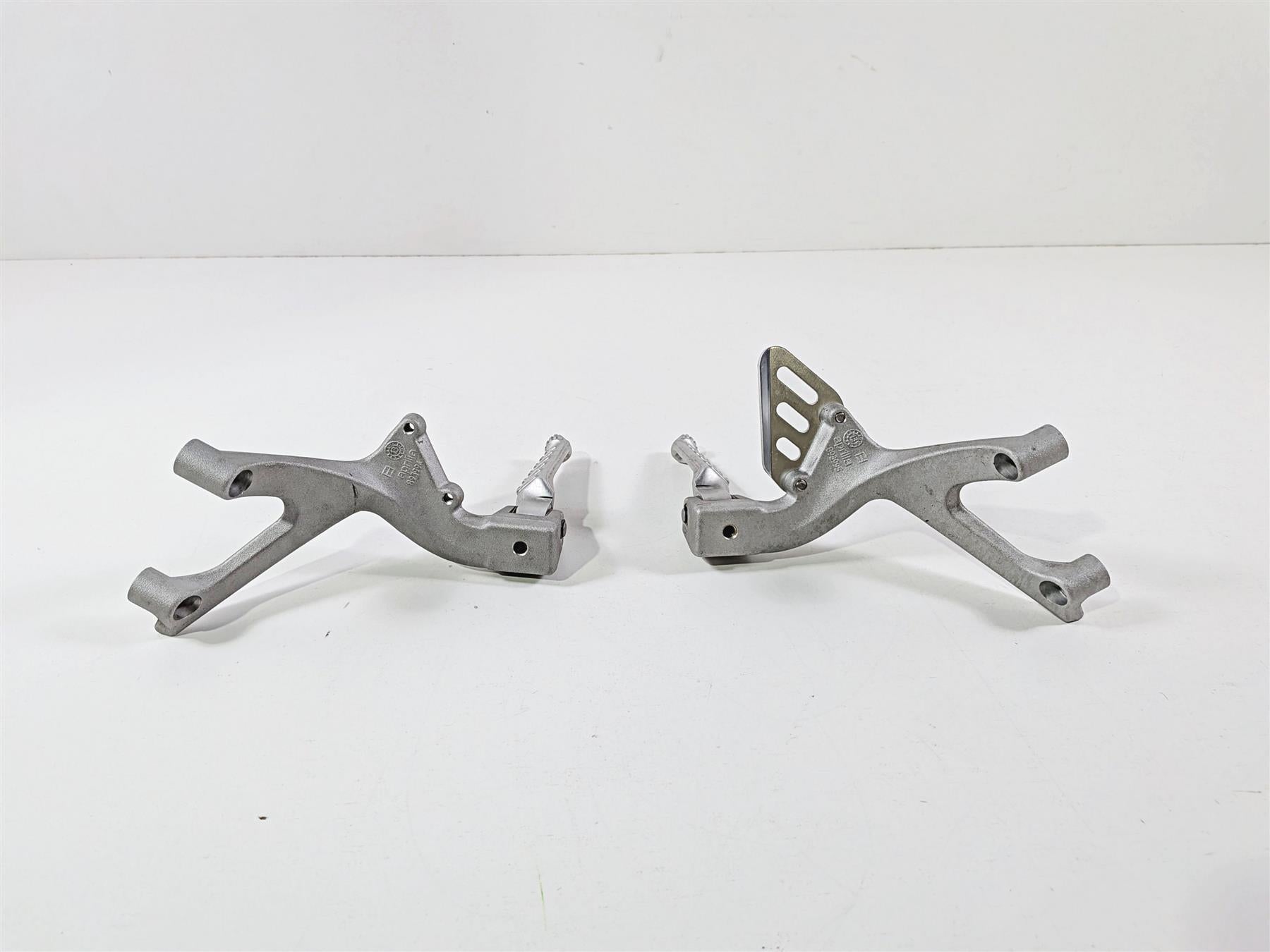2014 Aprilia RSV4 RR Factory Rear Passenger Foot Peg Rest Set 893996 893997 {{ shop.shopifyCountryName }} - Mototech271