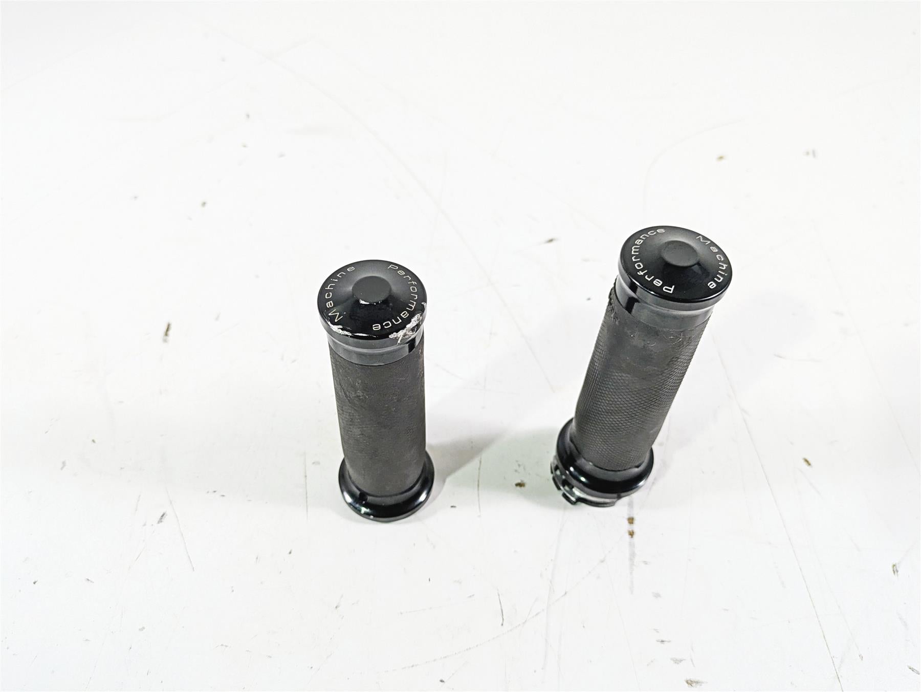 2015 Harley FXDL Dyna Low Rider Performance Machine Renthal Wrapped Grips 0063-2007-B {{ shop.shopifyCountryName }} - Mototech271