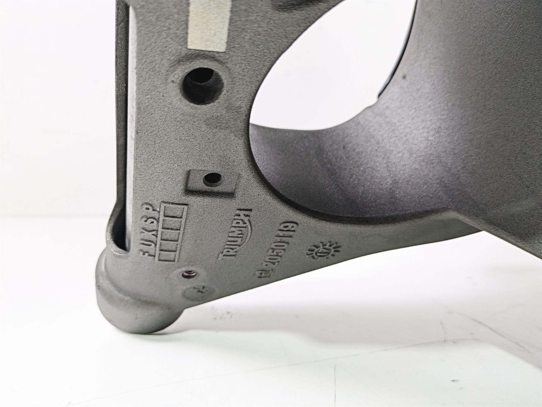 2019 Triumph Speed Triple RS 1050 Rear Swingarm & Axle Set T2059502 T2010257 {{ shop.shopifyCountryName }} - Mototech271