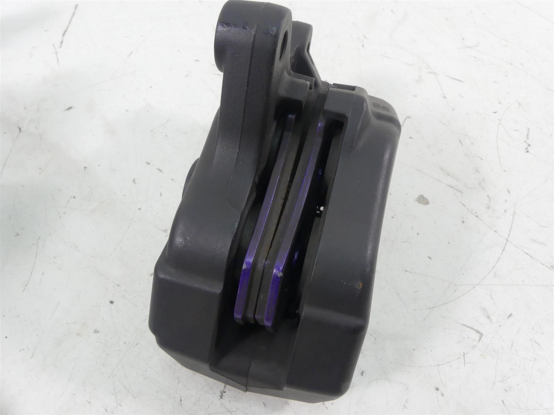 2013 Harley Touring FLHX Street Glide Front Brake Caliper Set 43027-08 44023-08 {{ shop.shopifyCountryName }} - Mototech271