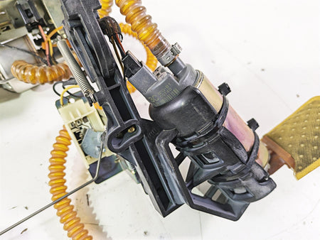 2007 Harley Touring FLHTCU SE CVO E-Glide Fuel Gas Petrol Pump 62897-01B {{ shop.shopifyCountryName }} - Mototech271