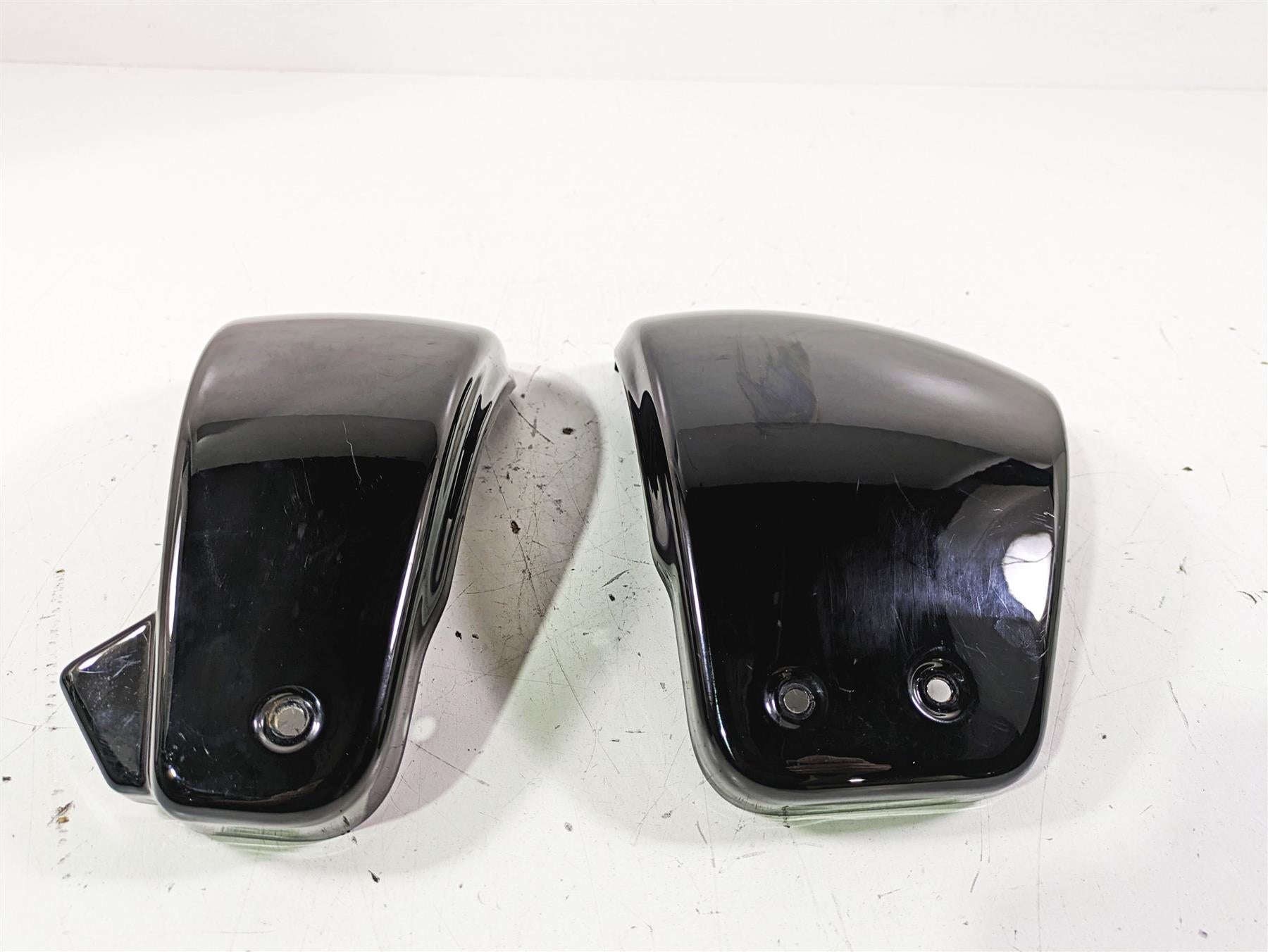 2019 Harley FLHCS Softail Heritage Left Right Side Cover Fairing Set 61300648 {{ shop.shopifyCountryName }} - Mototech271