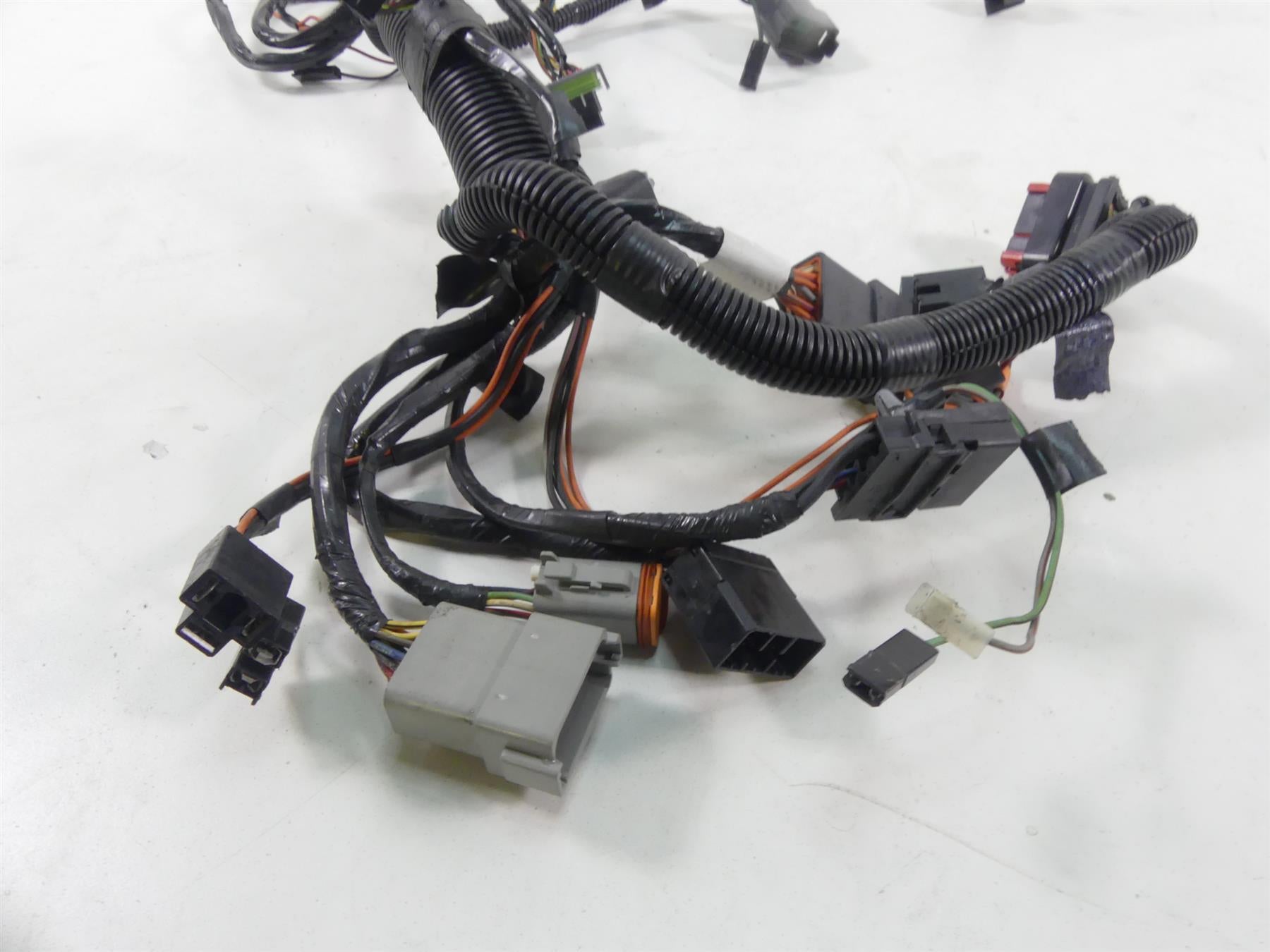 2004 Harley FLHTC SE CVO Electra Glide Front Nose Fairing Wiring 70232-04 {{ shop.shopifyCountryName }} - Mototech271