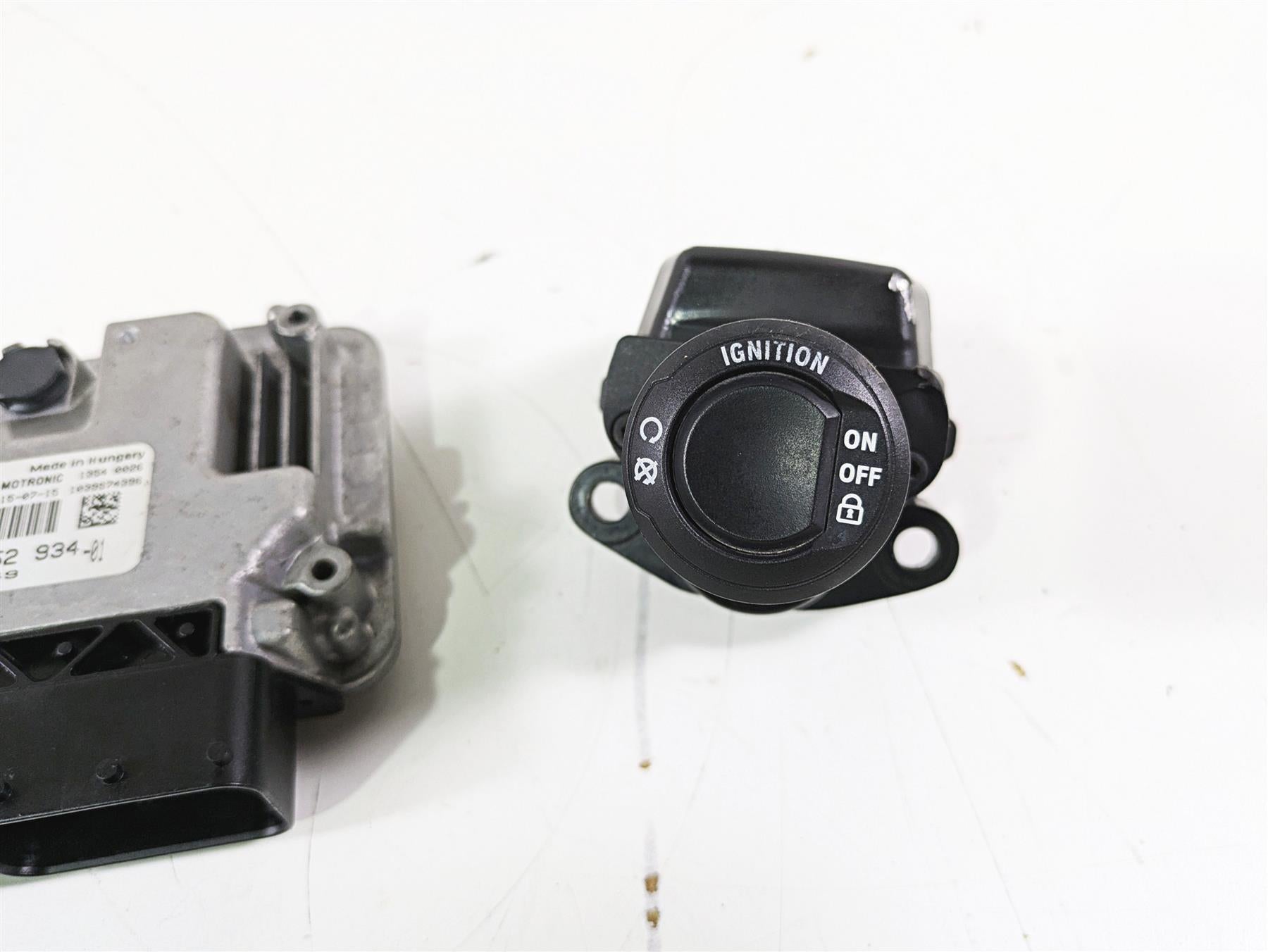 2016 BMW R1200GS GSW K50 Cdi Ecm Ignition Handsfree Switch Key Lock Set 8552934 {{ shop.shopifyCountryName }} - Mototech271