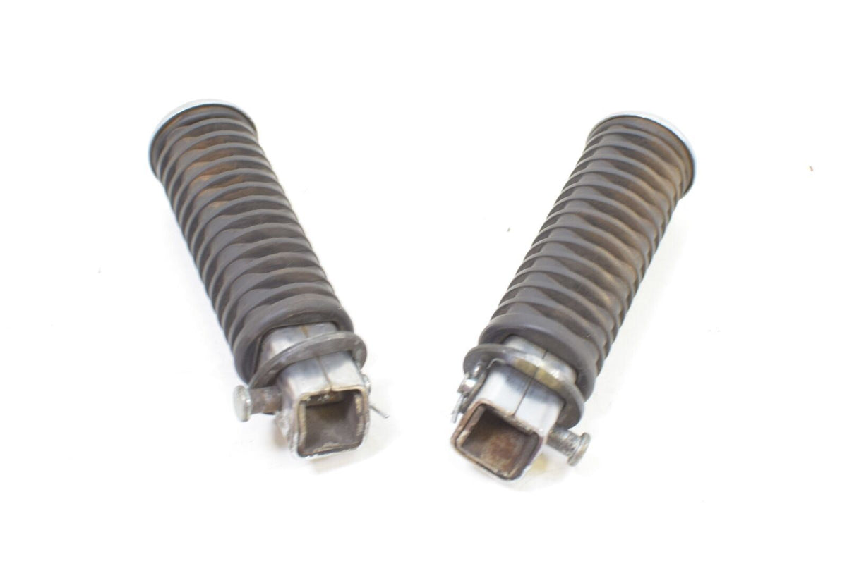 2005 Honda VTX1300 R Rear Passenger Foot Peg Set 50715-MFR-305 {{ shop.shopifyCountryName }} - Mototech271