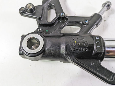 2023 Triumph Street Triple 765 RS Straight Showa Front Fork Leg Set 2k T2041654 {{ shop.shopifyCountryName }} - Mototech271