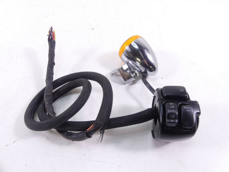 2009 Harley FXDF Dyna Fat Bob Left Control Switch & Blinker 71682-06A {{ shop.shopifyCountryName }} - Mototech271