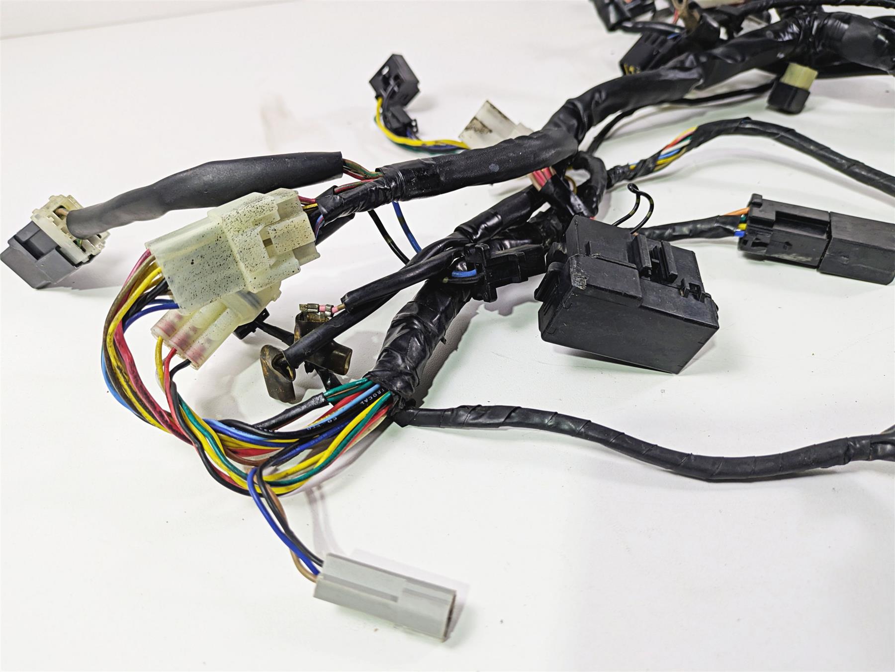 2002 Yamaha YZFR1 R1 Main Wiring Harness Loom - Read 5PW-82590-10 {{ shop.shopifyCountryName }} - Mototech271