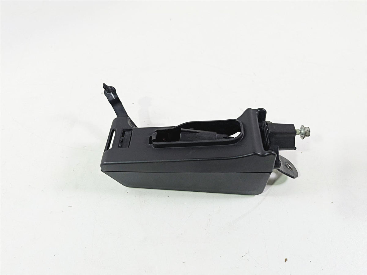 2020 Harley Softail FXST Standard Horn Mount & Wiring Box 69202599 {{ shop.shopifyCountryName }} - Mototech271