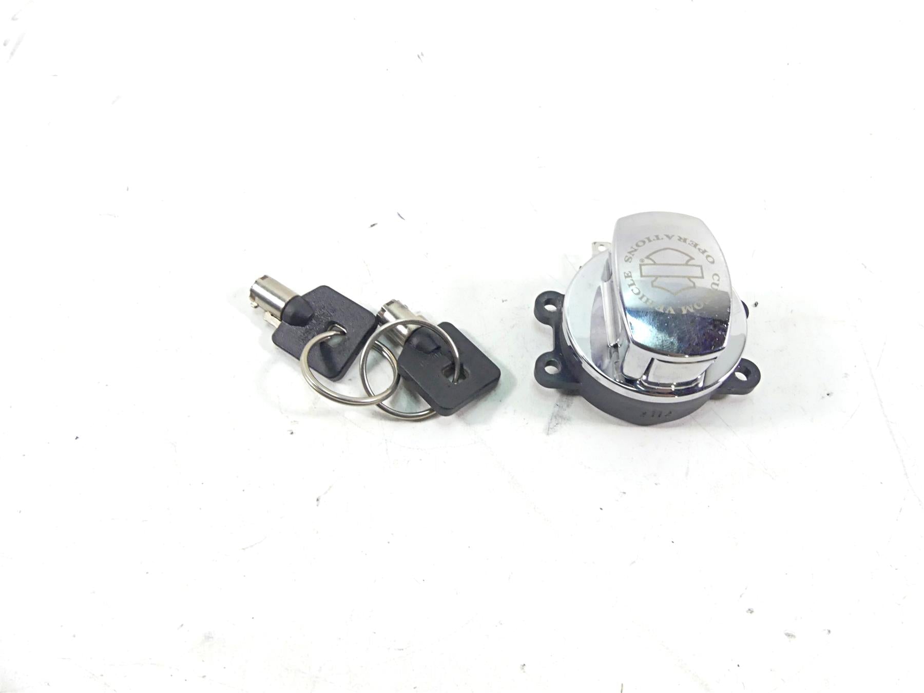 2007 Harley Touring FLHRSE CVO Road King Ignition Switch Key Lock Set 53461-07 {{ shop.shopifyCountryName }} - Mototech271
