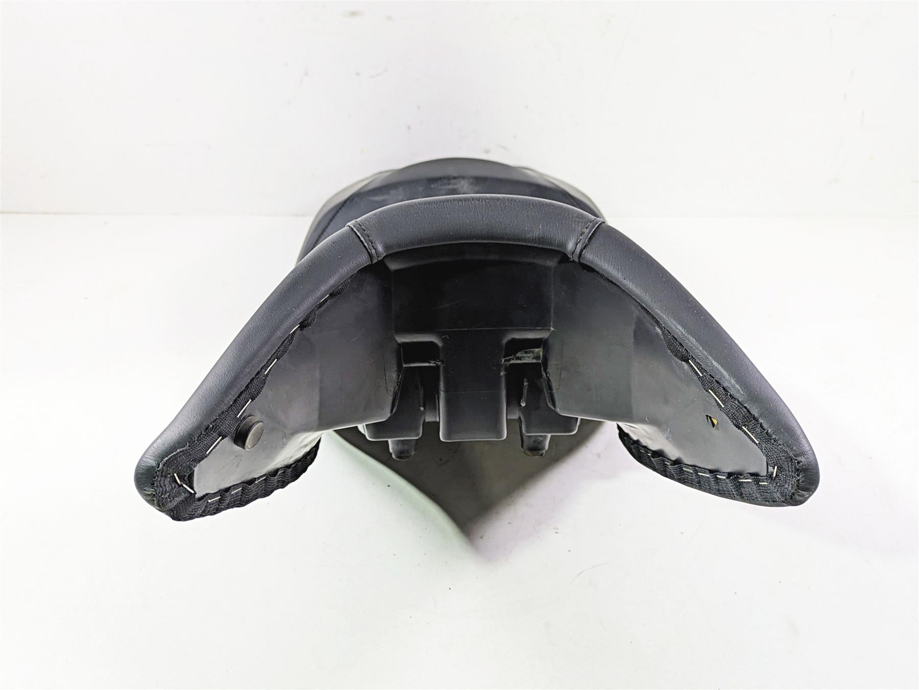 2010 BMW R1200RT K26 Dual Rider Driver Seat Saddle - Read 77347708877 {{ shop.shopifyCountryName }} - Mototech271