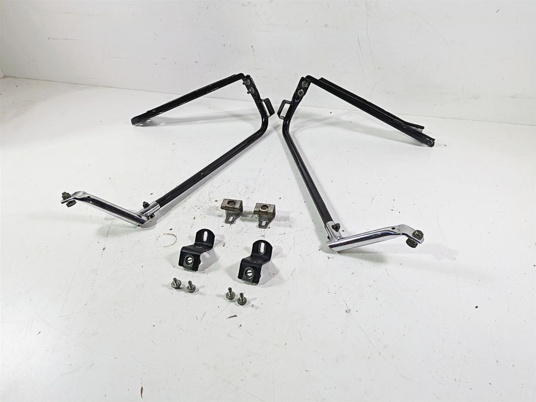 2003 Harley Touring FLHTCUI 100TH E-Glide Saddlebag Guard Set - Read 49172-97 {{ shop.shopifyCountryName }} - Mototech271