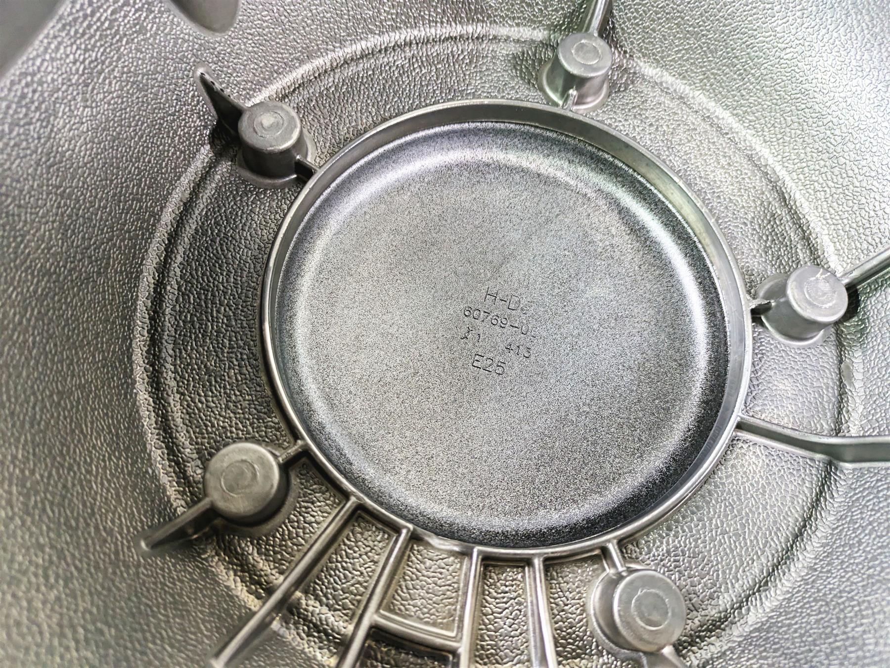 2016 Harley FXDL Dyna Low Rider Outer Primary Drive Clutch Cover 60761-06A {{ shop.shopifyCountryName }} - Mototech271