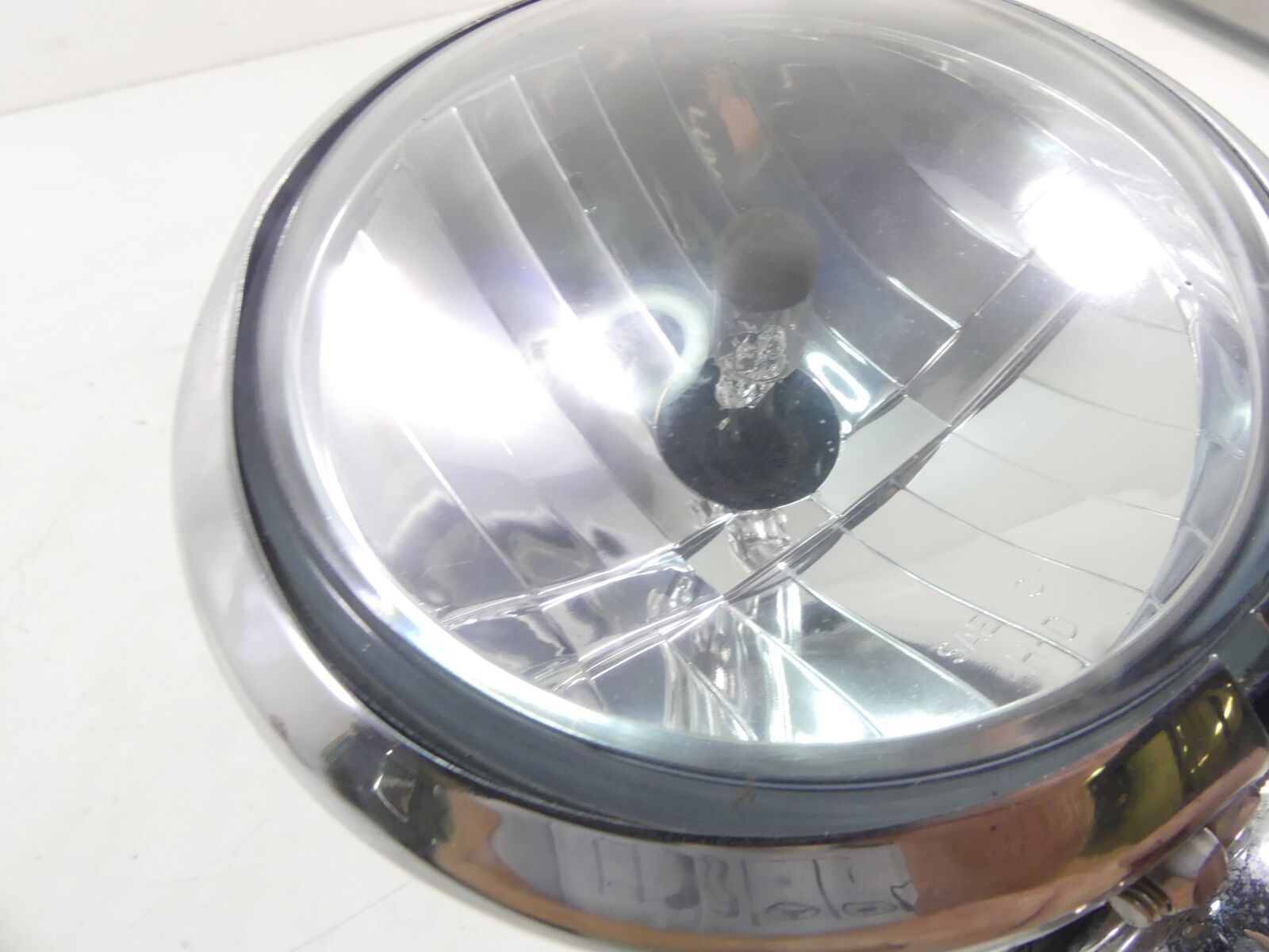 2006 Harley Touring FLHTCU SE CVO Right Front Spot Light Blinker - Read 69574-06 {{ shop.shopifyCountryName }} - Mototech271