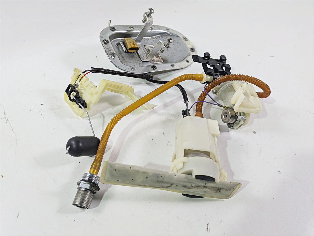 2016 Harley FXDWG Dyna Wide Glide Fuel Gas Petrol Pump 75246-04A {{ shop.shopifyCountryName }} - Mototech271