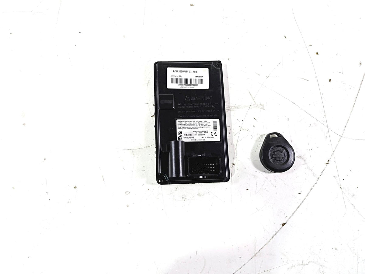 2016 Harley Touring FLTRX Road Glide Bcm Module Antenna Fob Key 69994-12B {{ shop.shopifyCountryName }} - Mototech271