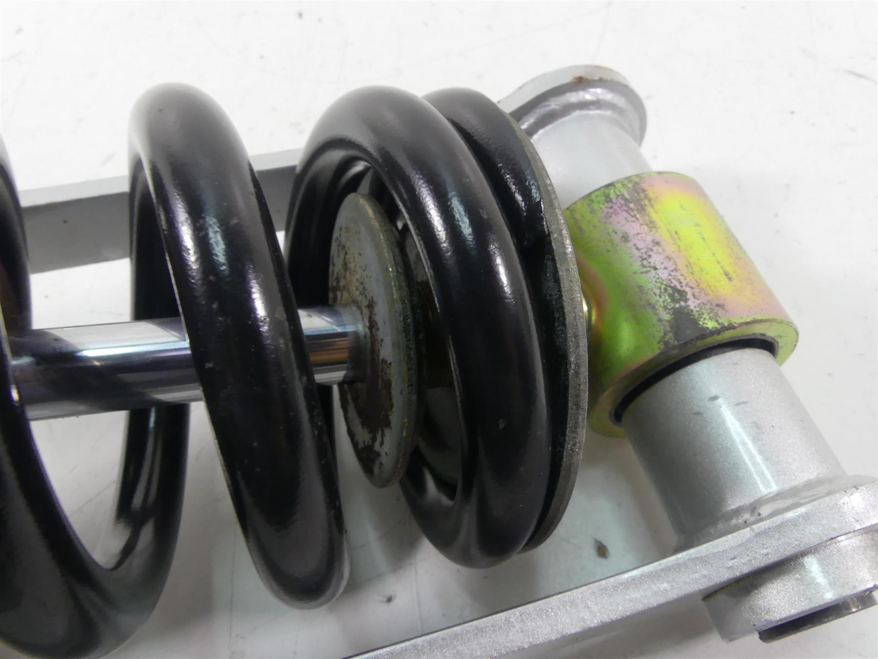 2001 Yamaha XV1600 Road Star Straight Rear Shock Damper Suspension 4WM-22210-00 {{ shop.shopifyCountryName }} - Mototech271
