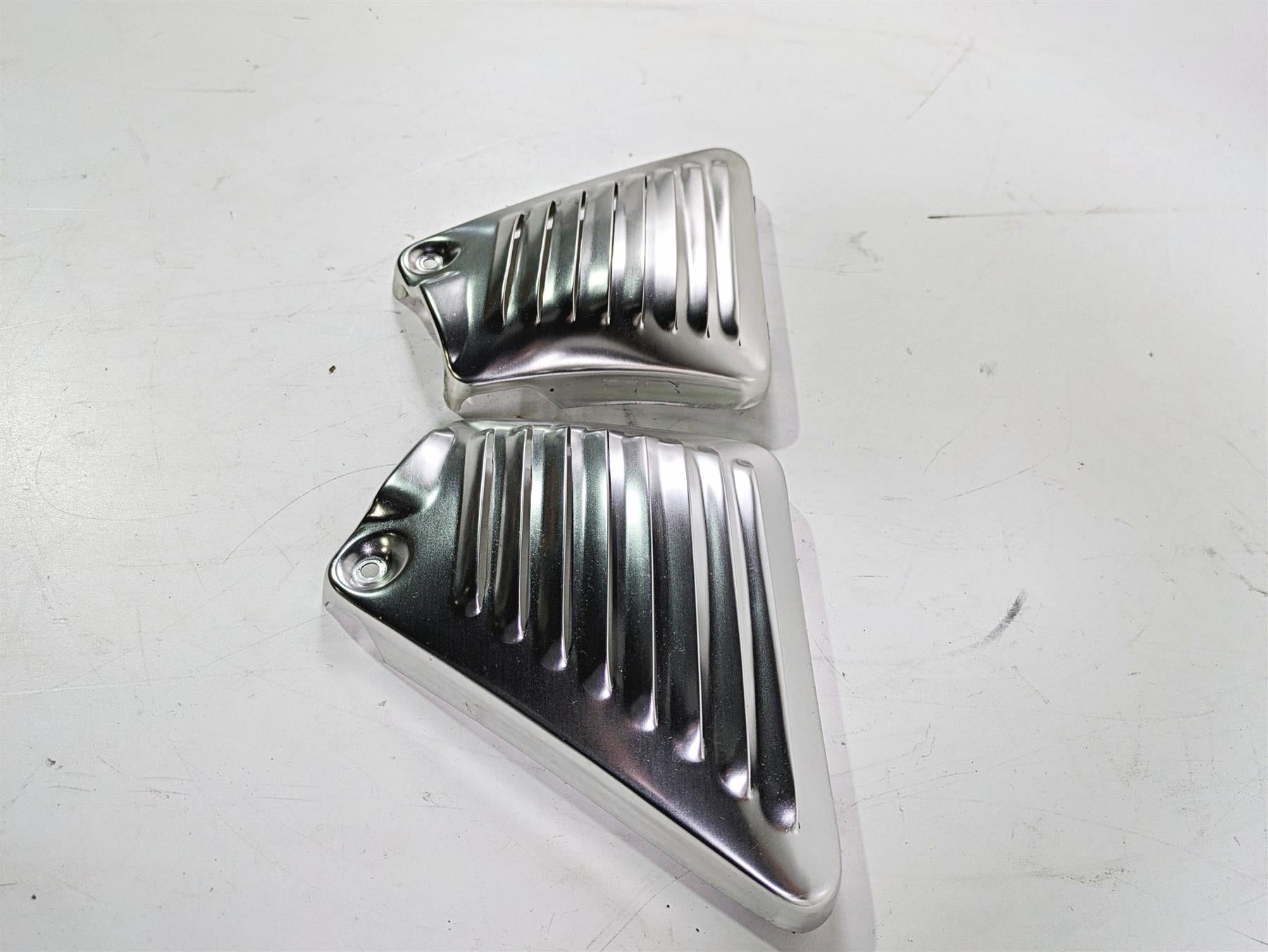 2006 Harley VRSCR Street V-Rod Silver Neck Cover fairing Set 66155-03 66156-03 {{ shop.shopifyCountryName }} - Mototech271