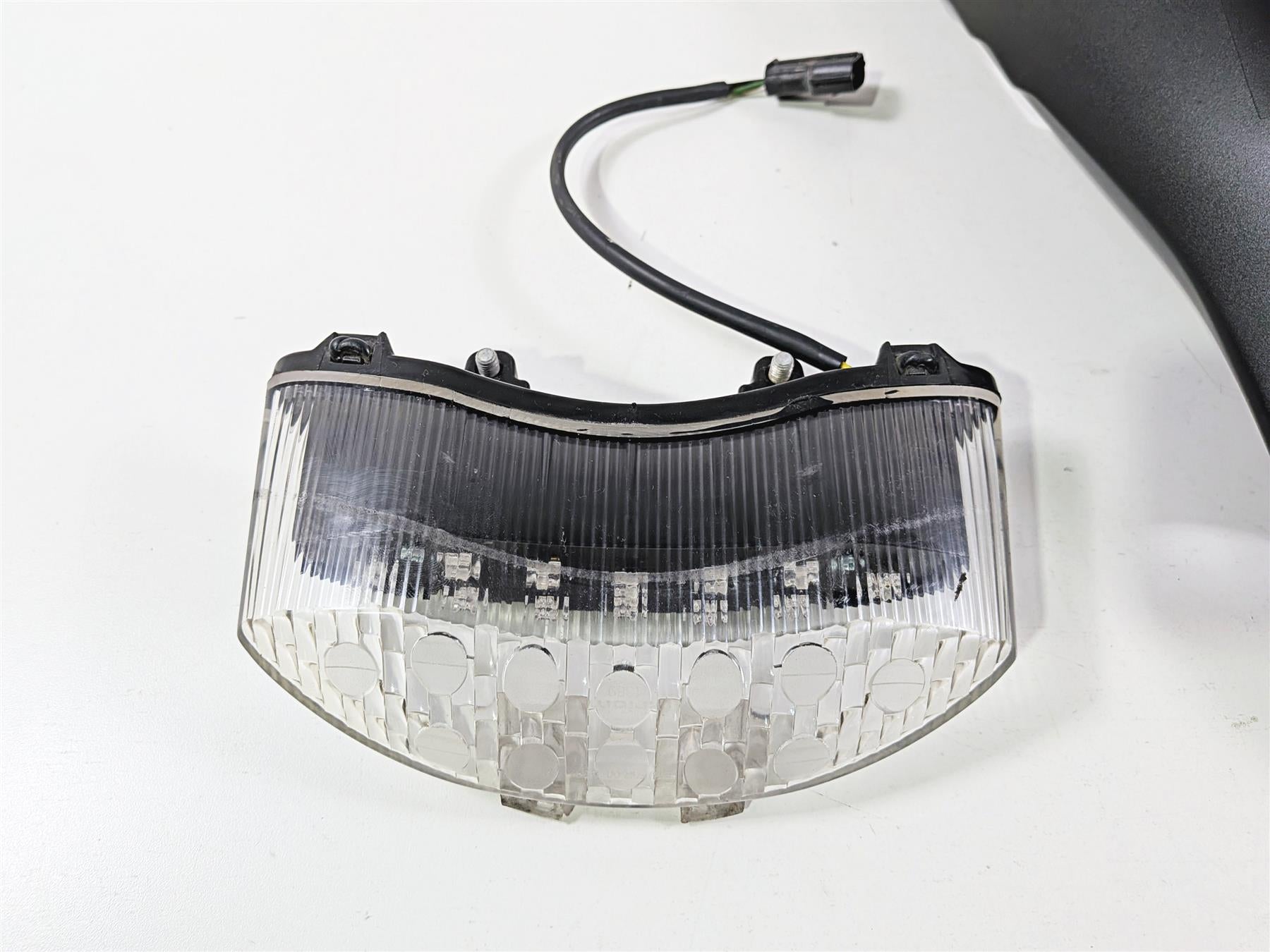 2019 Triumph Speed Triple RS 1050 Taillight Tail Light & Cover T2703214 T2303279 {{ shop.shopifyCountryName }} - Mototech271