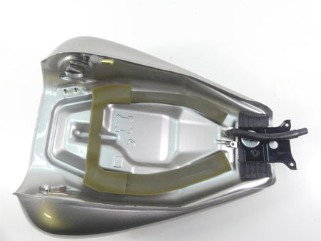 2009 Yamaha XV1700 Road Star Warrior Fuel Gas Petrol Tank - Read 5PX-Y2410-M0-04 {{ shop.shopifyCountryName }} - Mototech271