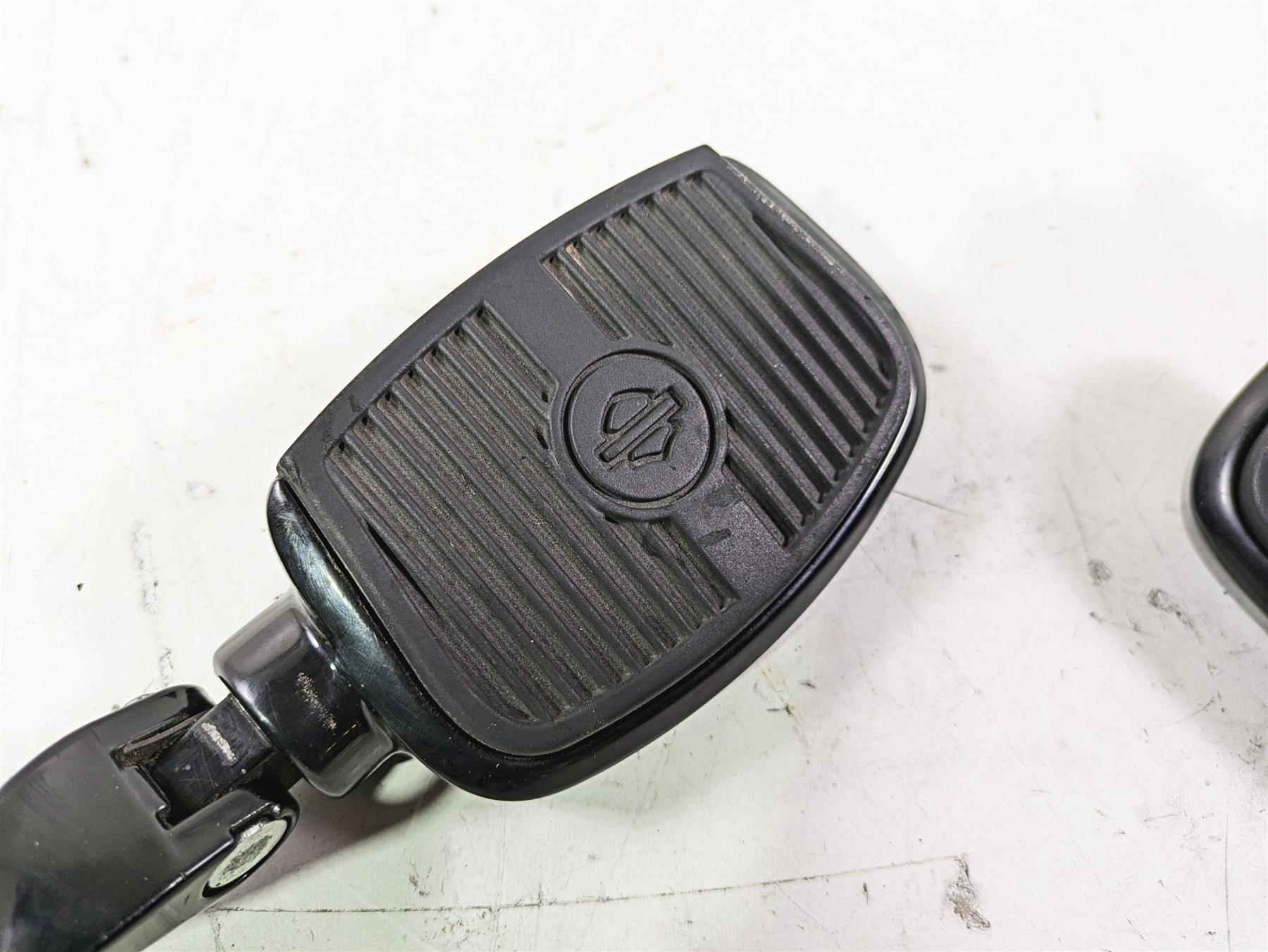 2015 Harley Touring FLHTKL E -Glide Low Rear Passenger Foot Pegs 50500332A {{ shop.shopifyCountryName }} - Mototech271