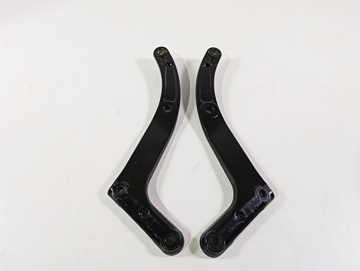 2009 Harley FLSTSB Cross Bones Rear Frame Fender Supports Struts 47813-08BHP {{ shop.shopifyCountryName }} - Mototech271
