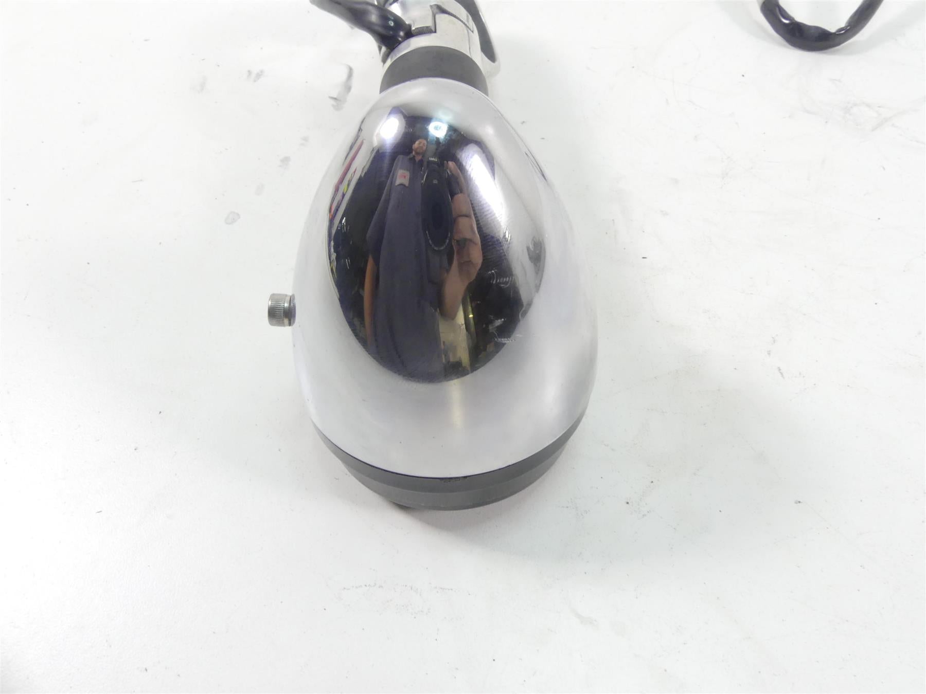2002 Honda VTX1800 C Front Right Blinker Turn Signal & Clamp 33400-MBH-672 {{ shop.shopifyCountryName }} - Mototech271