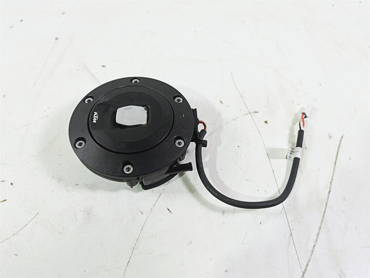 2022 KTM 1290 Super Adventure S Keyless Fuel Gas Tank Lid 61907008000 {{ shop.shopifyCountryName }} - Mototech271