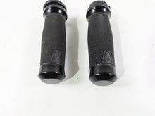 Load image into Gallery viewer, 2015 Harley FXDF Dyna Fat Bob Get-A-Grip Hand Grip Set 56100008

