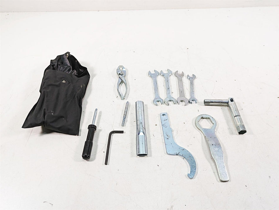 2002 Yamaha FZ1 FZS1000 Fazer Toolkit Owners Tools 5LV-28100-00-00 {{ shop.shopifyCountryName }} - Mototech271