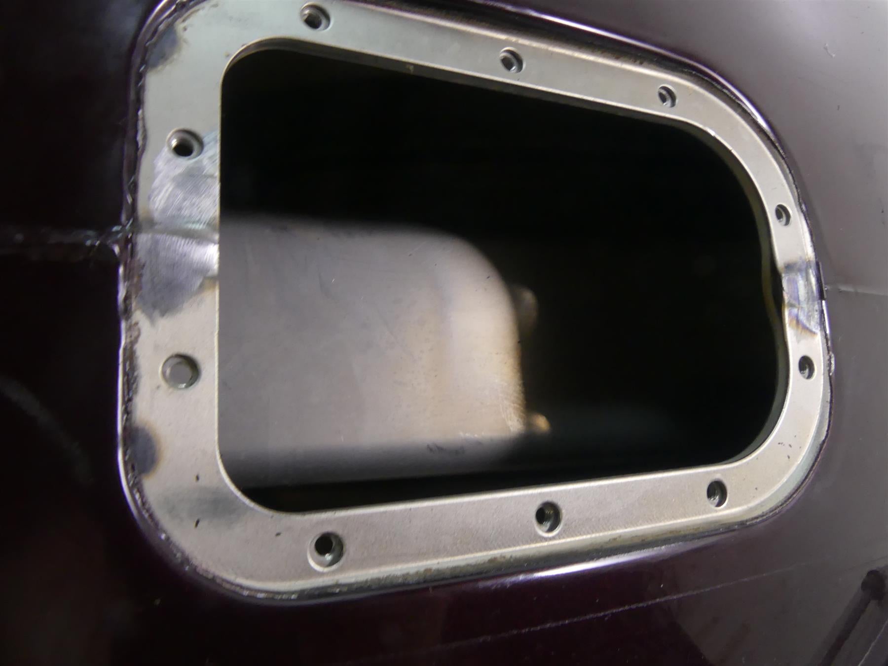 2005 Harley Softail FLSTSC Heritage Springer Fuel Gas Tank - Read 61625-01E {{ shop.shopifyCountryName }} - Mototech271