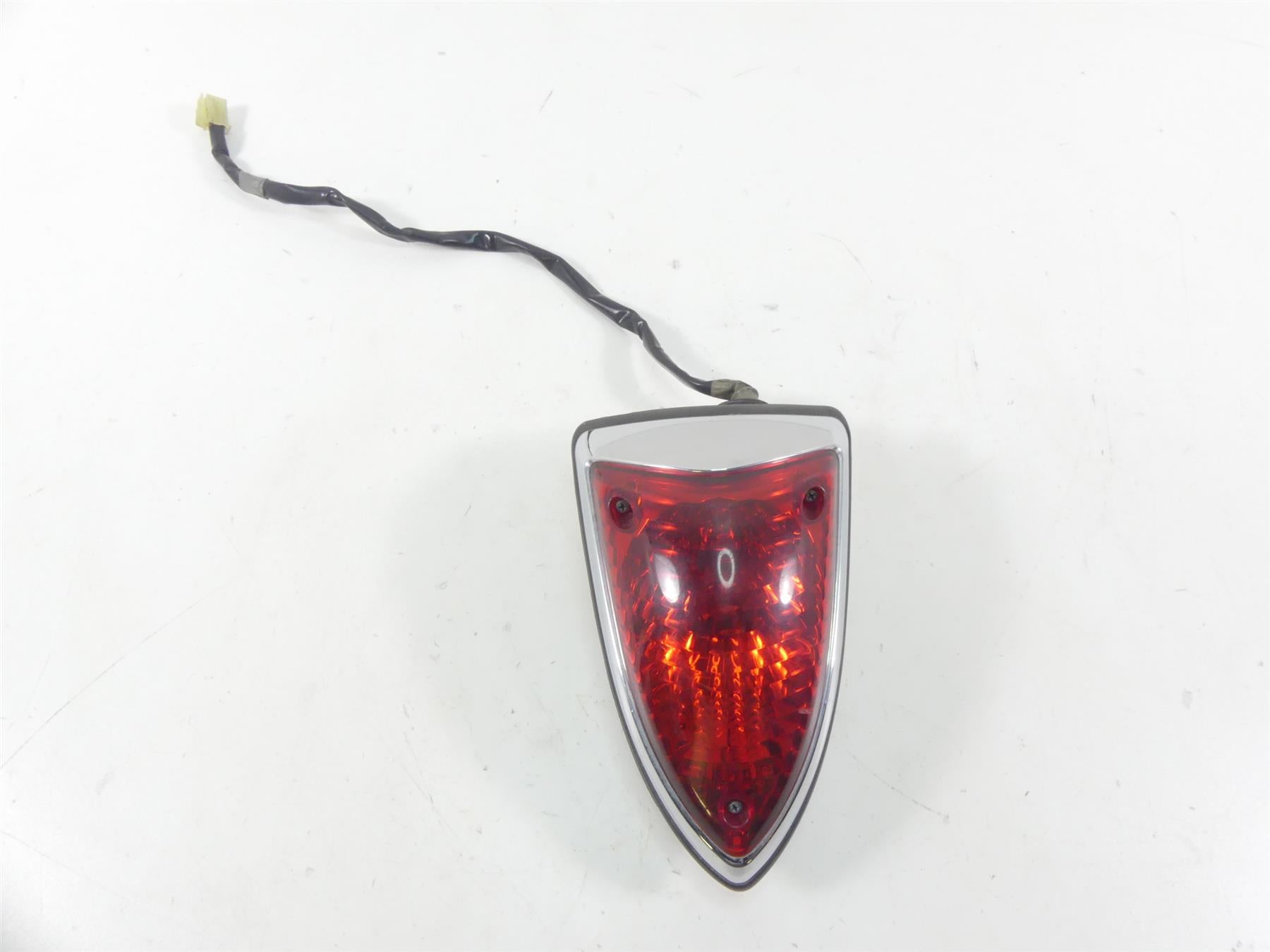 2007 Yamaha XVS1300 V-Star Taillight Tail Light Lamp Lens 3D8-84700-00-00
