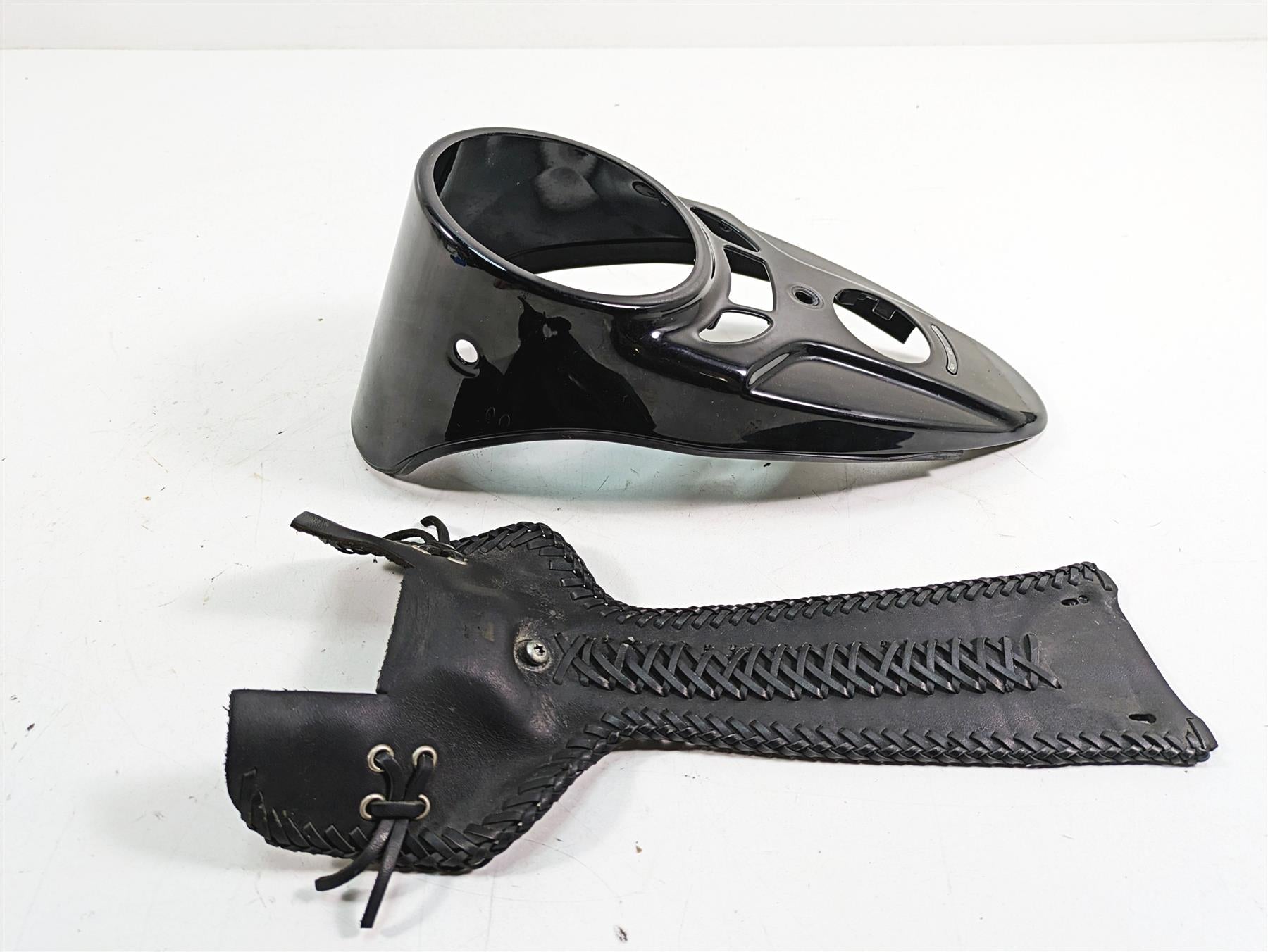 2009 Harley Softail FLSTSB Cross Bones Speedo Cover Tank Dash 71952-08 {{ shop.shopifyCountryName }} - Mototech271