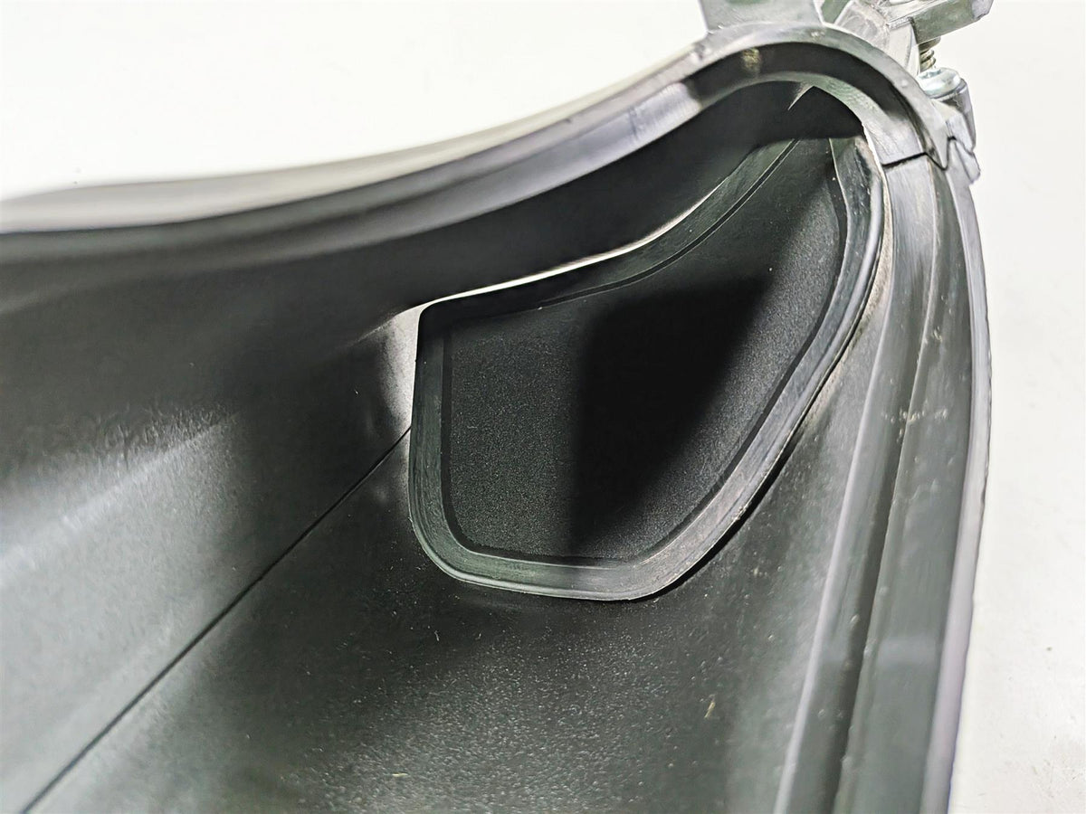 2015 Harley Touring FLTRUSE CVO Road Glide Left Air Duct Vent Ram Scoop 29200072-Mototech271