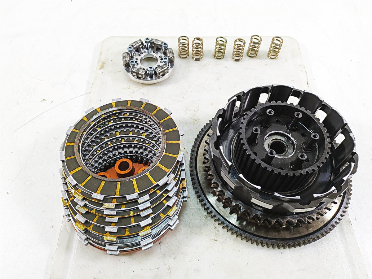 2018 Harley Touring FLHXSE CVO Street Glide Barnett Lock Up Clutch & Derby Cover 698-30-63017 {{ shop.shopifyCountryName }} - Mototech271