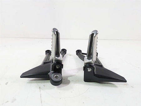 2022 Kawasaki ZR900RS Cafe Rear Passenger Foot Peg Rest Set 35063-1393-18R {{ shop.shopifyCountryName }} - Mototech271