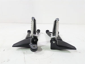 2022 Kawasaki ZR900RS Cafe Rear Passenger Foot Peg Rest Set 35063-1393-18R | Mototech271
