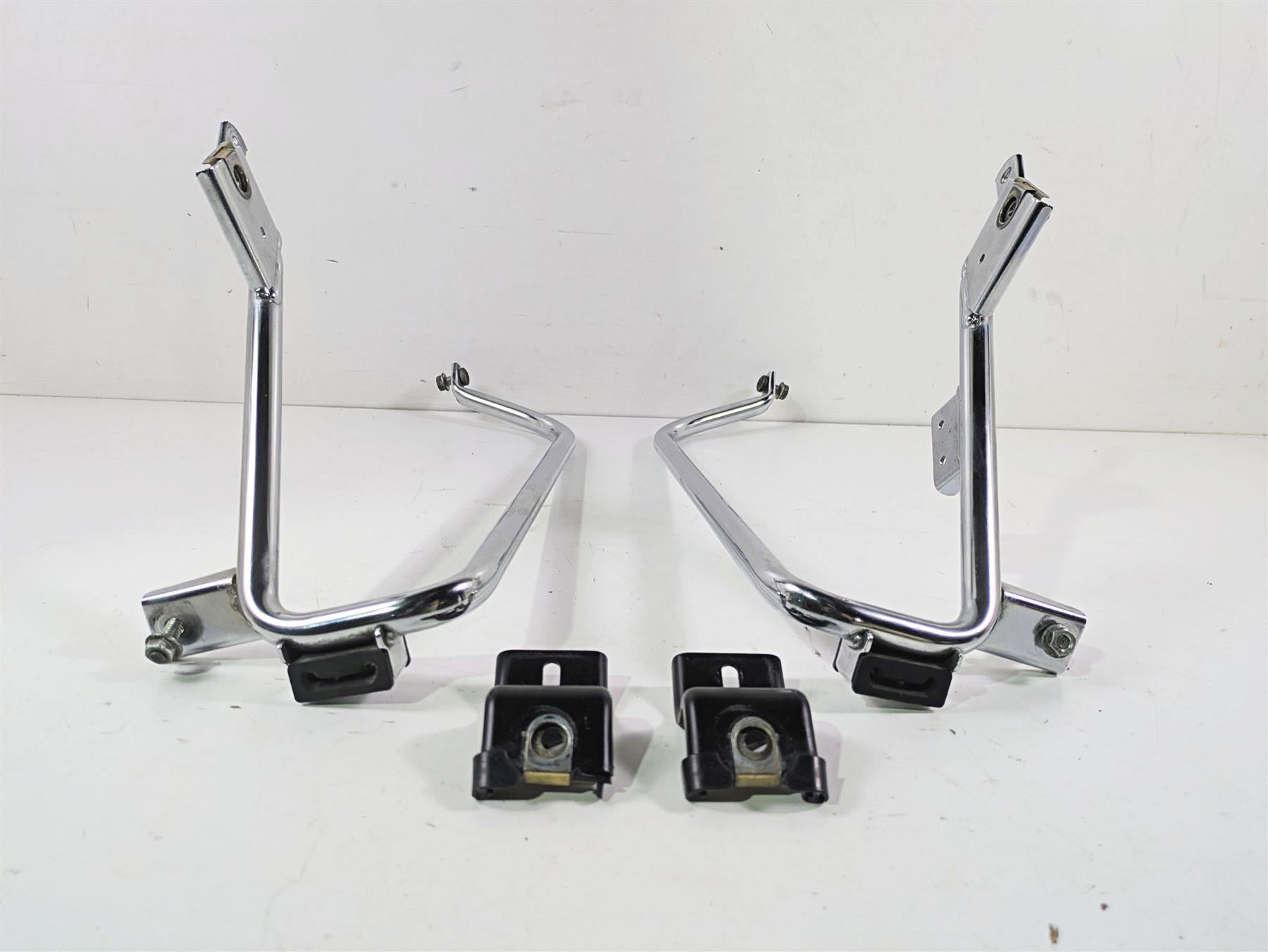 2010 Harley Touring FLHXSE CVO Street Glide Saddlebag Rack Mount Set 49206-09A {{ shop.shopifyCountryName }} - Mototech271