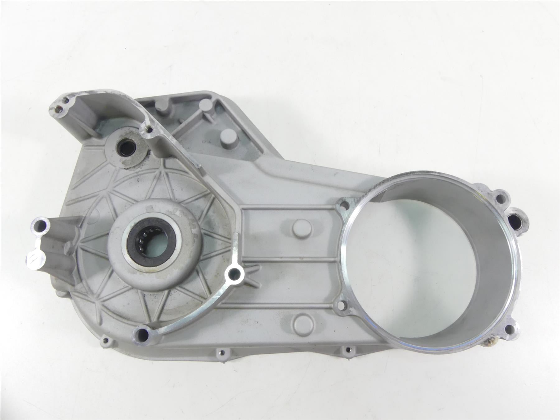 2004 Harley FLHTC SE CVO Electra Glide Inner Primary Drive Clutch Cover 60677-01 {{ shop.shopifyCountryName }} - Mototech271