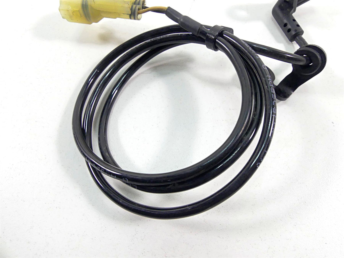 2022 Triumph Speed Triple 1200 RS Rear Abs Brake Wheel Speed Sensor T2022790 {{ shop.shopifyCountryName }} - Mototech271