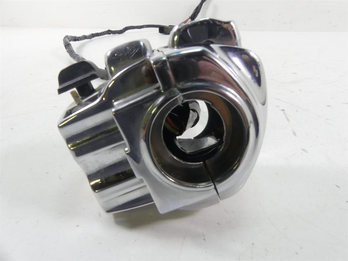 2013 Harley Touring FLHX Street Glide Right Cruise Control Switch -Read 71684-06 {{ shop.shopifyCountryName }} - Mototech271