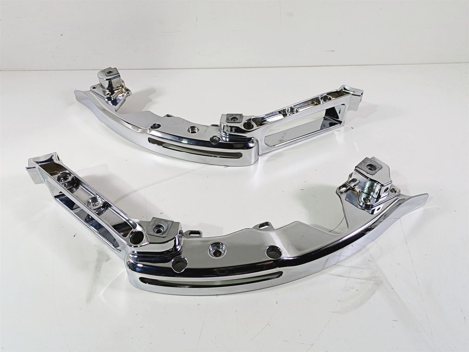 2017 Harley Touring FLHTKSE CVO E-Glide Rear Fender Chrome Struts 90200502 {{ shop.shopifyCountryName }} - Mototech271