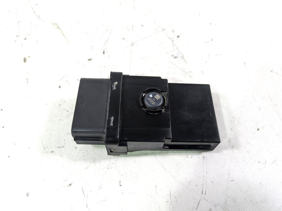 2022 BMW R1250 RT K052 Basic Module Unit Light Lamp 61357108182 {{ shop.shopifyCountryName }} - Mototech271
