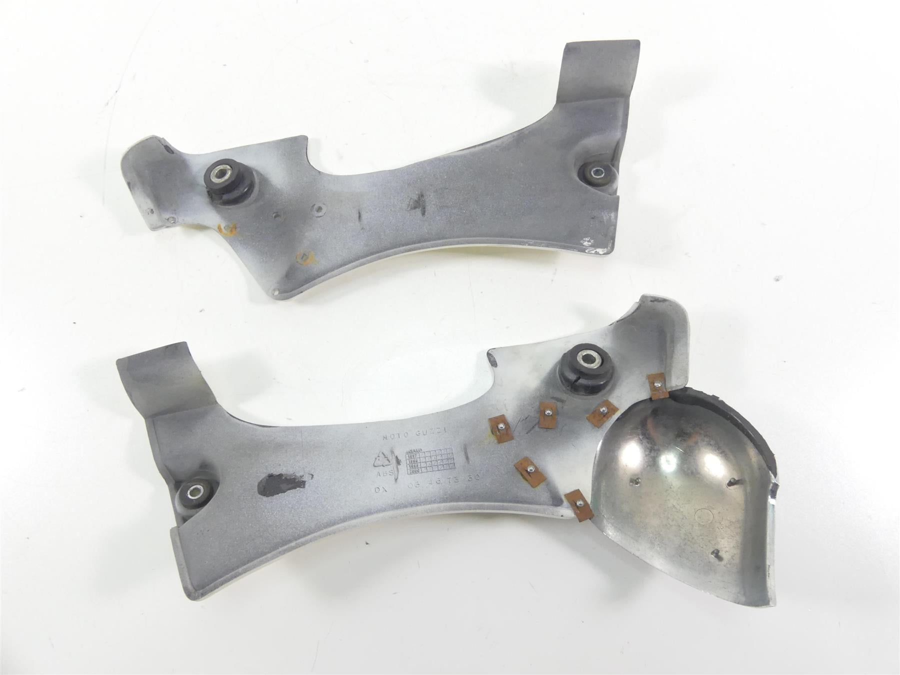 2001 Moto Guzzi California Sp 1100 Left Right Trim Cover Fairing Set GU03467330 {{ shop.shopifyCountryName }} - Mototech271