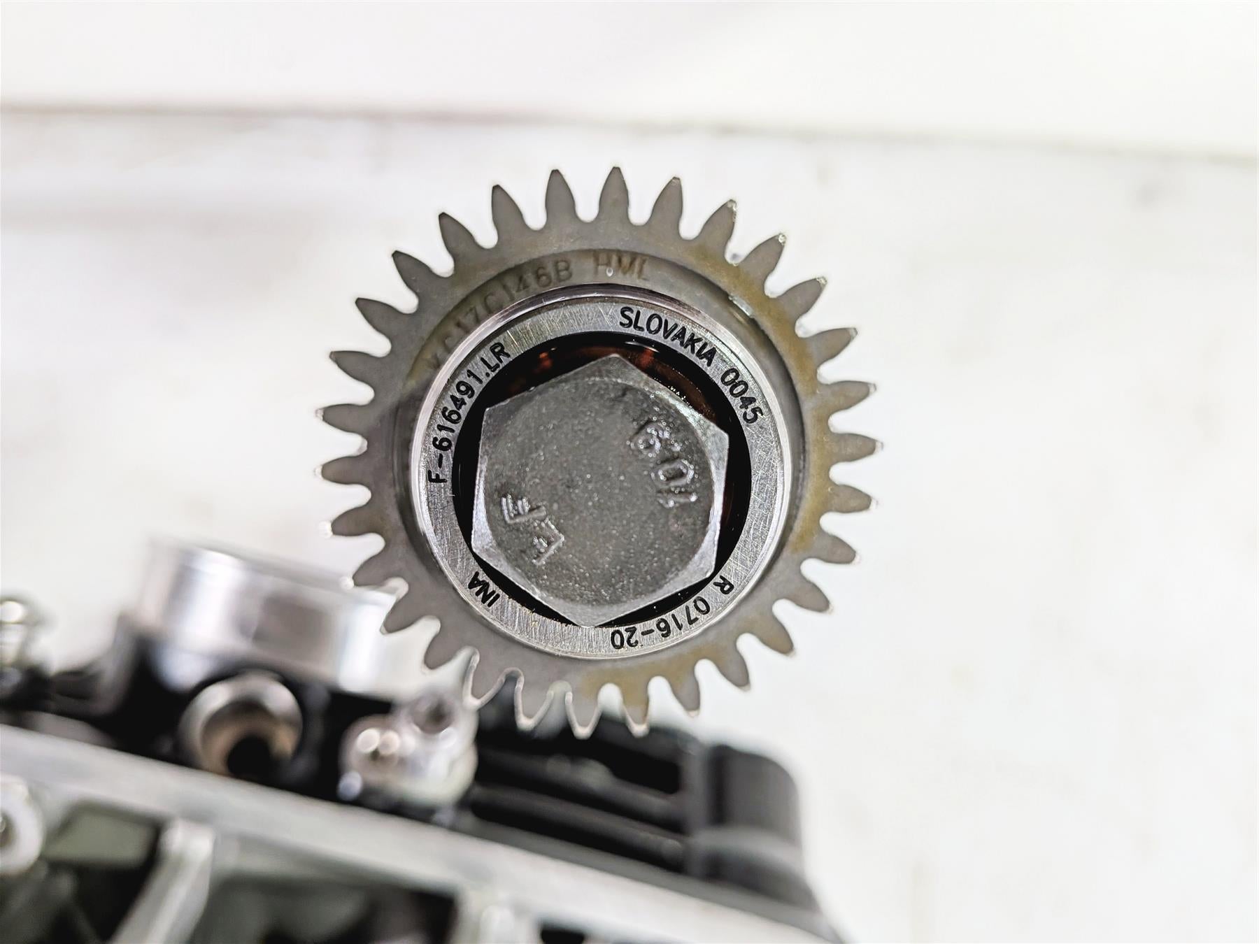 2019 BMW R1250GS K50 Left Cylinder Head Cylinderhead Cam Shaft 11128393757 {{ shop.shopifyCountryName }} - Mototech271