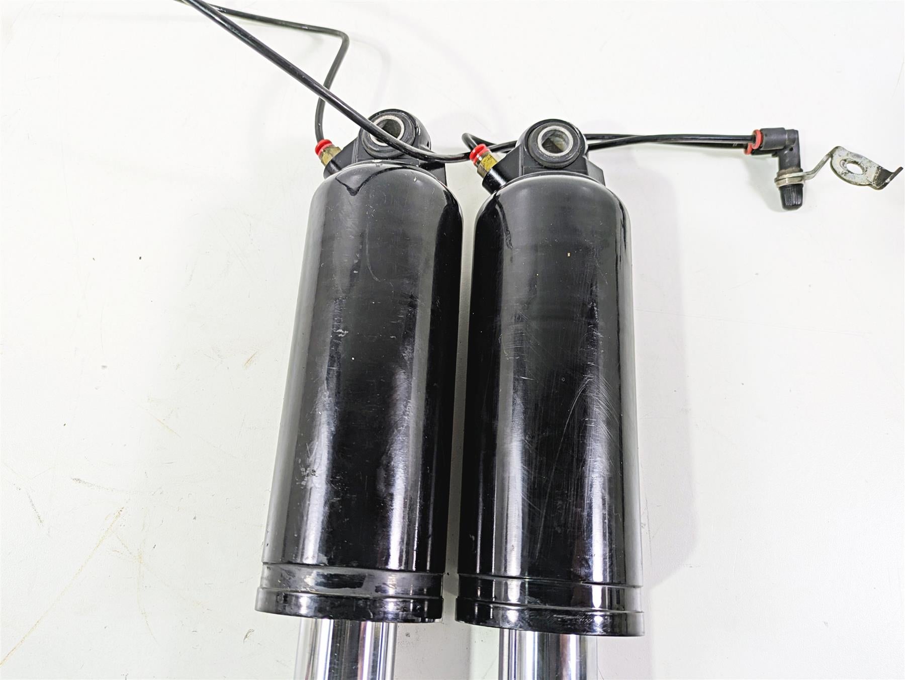 2010 Harley Touring FLHX Street Glide Rear Air Shock Damper Set 13" 54565-09 {{ shop.shopifyCountryName }} - Mototech271