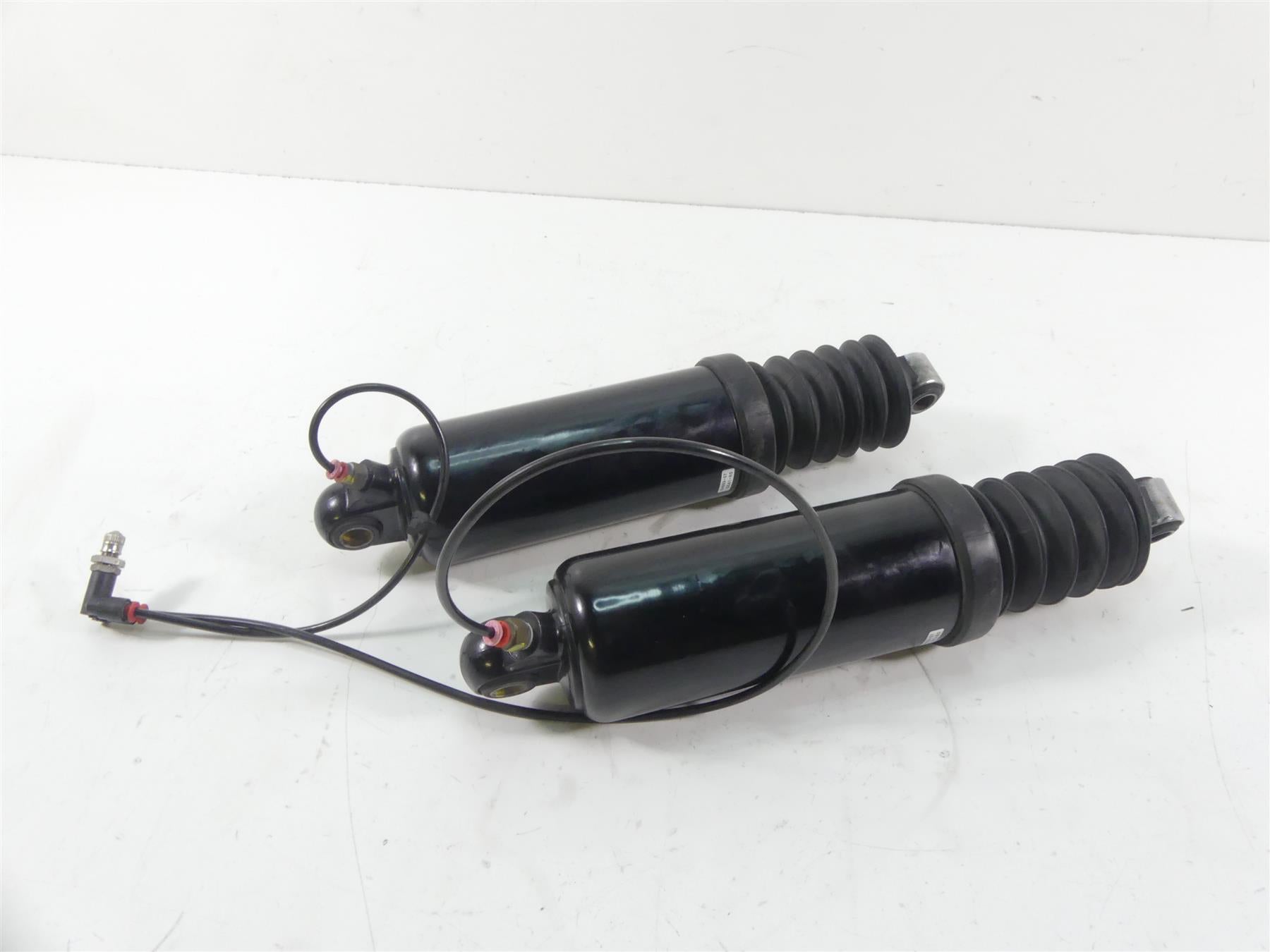 2007 Harley Touring FLHR SE CVO Road King Rear 12" Shocks Damper Set 54669-07 {{ shop.shopifyCountryName }} - Mototech271