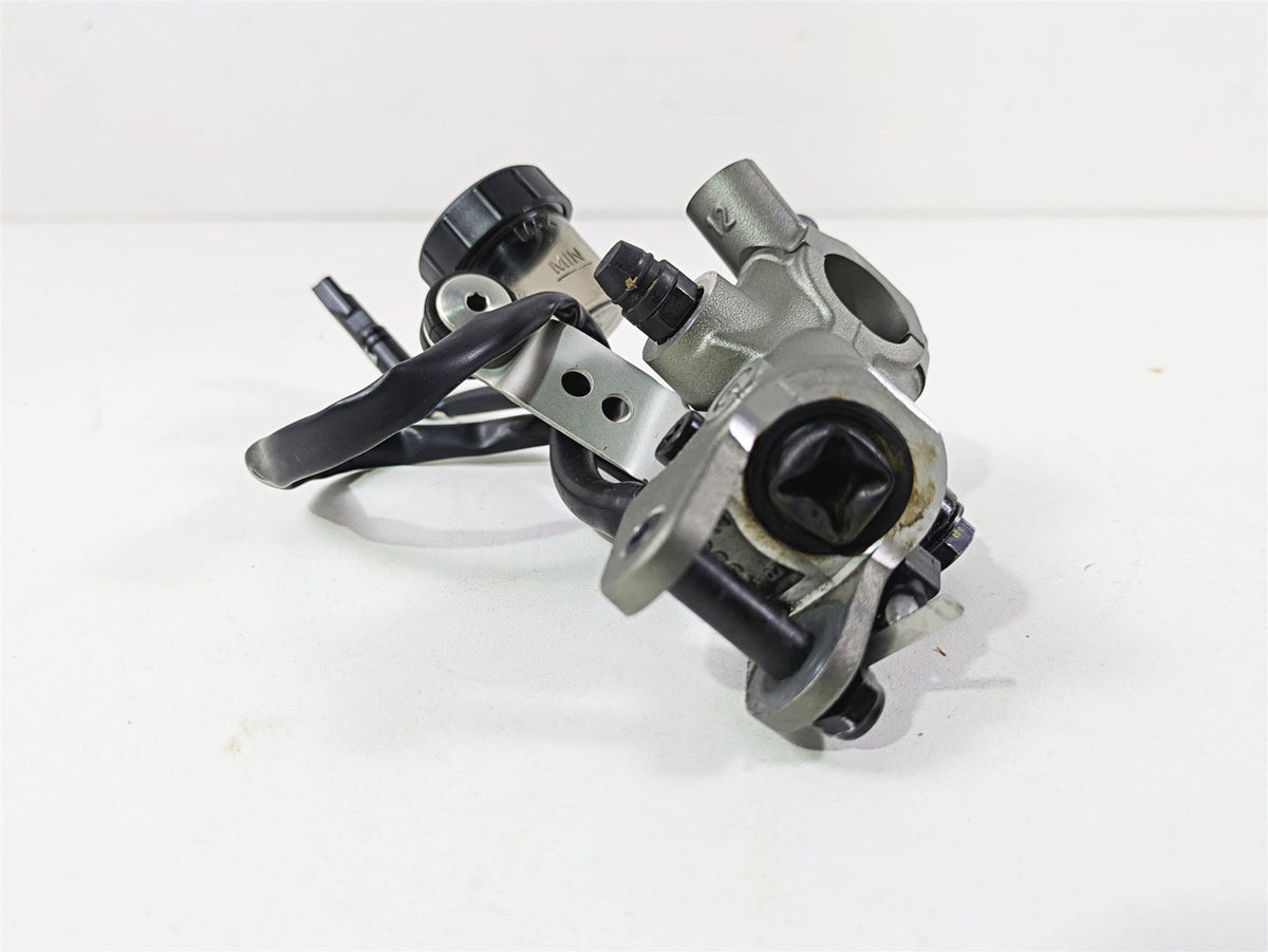 2022 Ducati Hypermotard 950 Brembo Radial Clutch Master Cylinder 63040731A {{ shop.shopifyCountryName }} - Mototech271