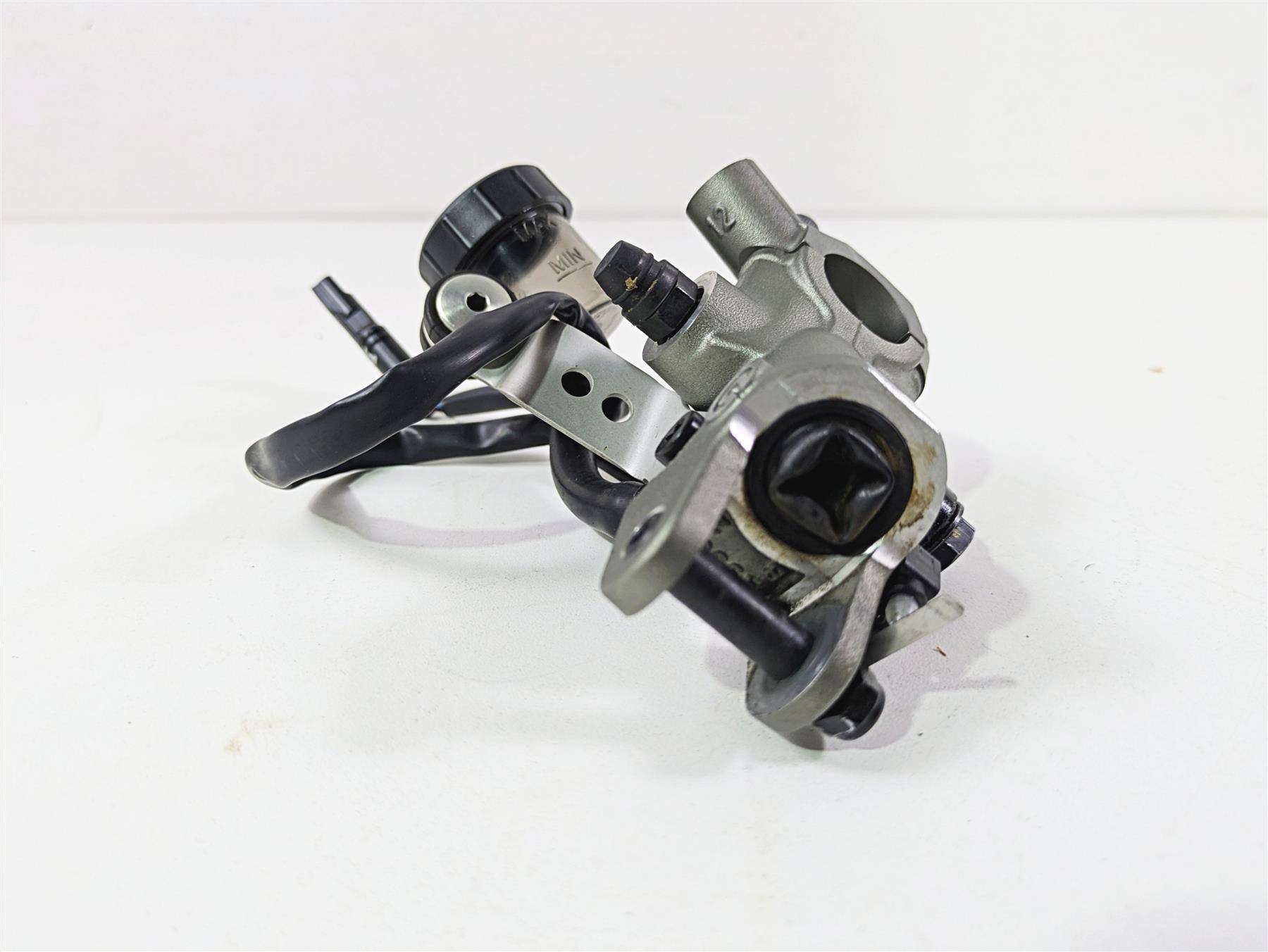 2022 Ducati Hypermotard 950 Brembo Radial Clutch Master Cylinder 63040731A {{ shop.shopifyCountryName }} - Mototech271